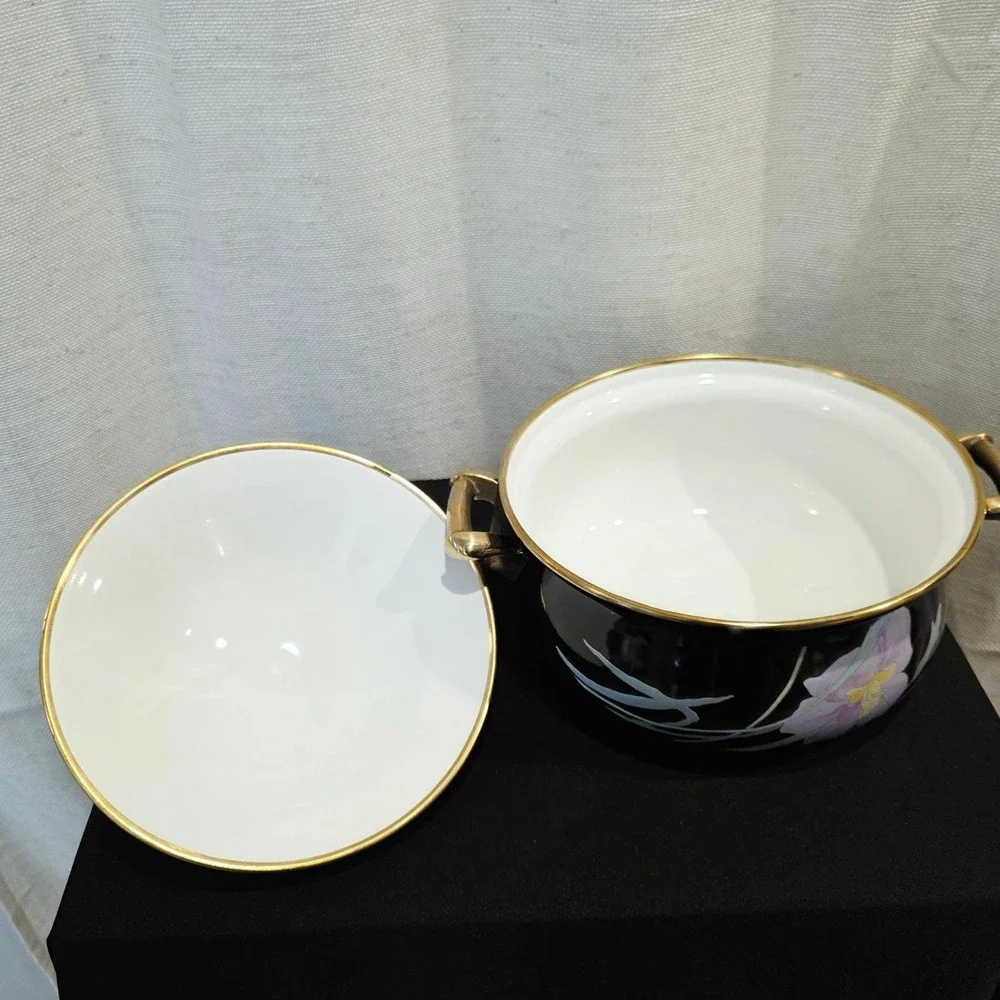 Mikasa Black Enamel Dutch‎ Oven, Floral Iris Pattern, Lidded Pot, Japanese Made